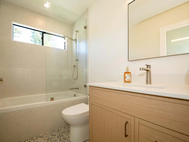 4-2151 Banbury Road, North Vancouver, BC, V7G 1W7 - 23