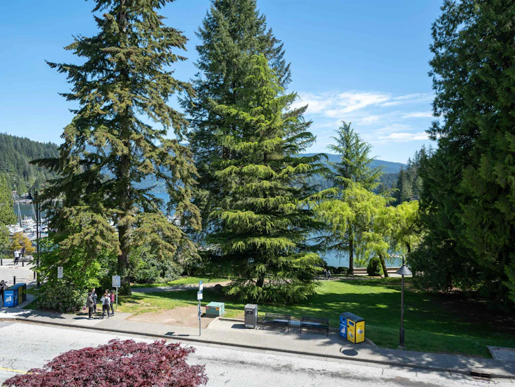 4-2151 Banbury Road, North Vancouver, BC, V7G 1W7 - 5