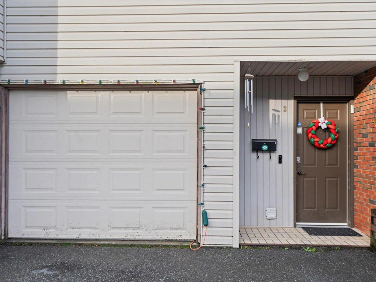 3-9446 Hazel Street, Chilliwack, BC, V2P 5N1 - 2