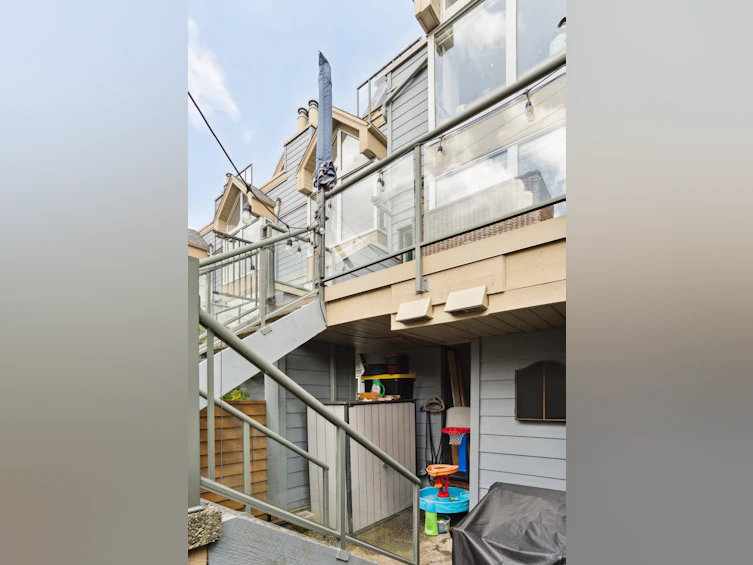 3011 Laurel Street, Vancouver, BC, V5Z 3T6 - 23