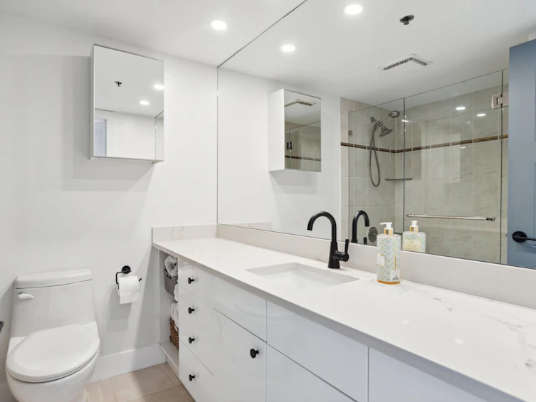3011 Laurel Street, Vancouver, BC, V5Z 3T6 - 16