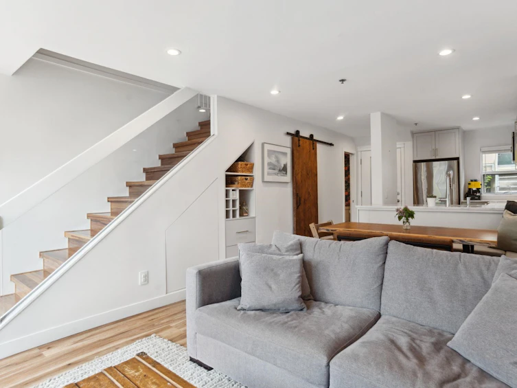 3011 Laurel Street, Vancouver, BC, V5Z 3T6 - 4