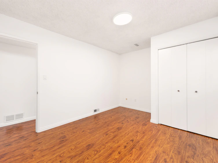 2081 E 27th Avenue, Vancouver, BC, V5N 2W7 - 23