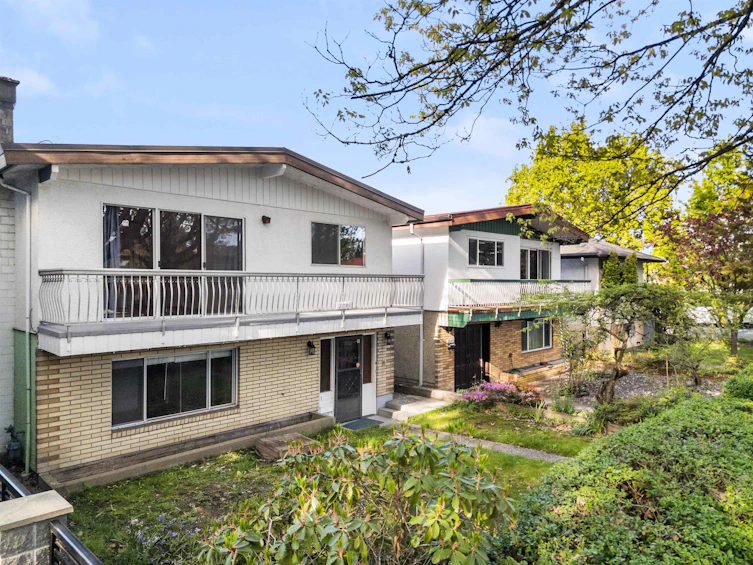 2081 E 27th Avenue, Vancouver, BC, V5N 2W7 - 13