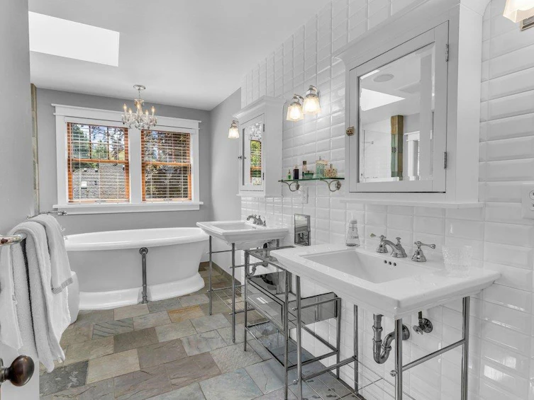 2688 Mcbride Avenue, Surrey, BC, V4A 3G1 - 28