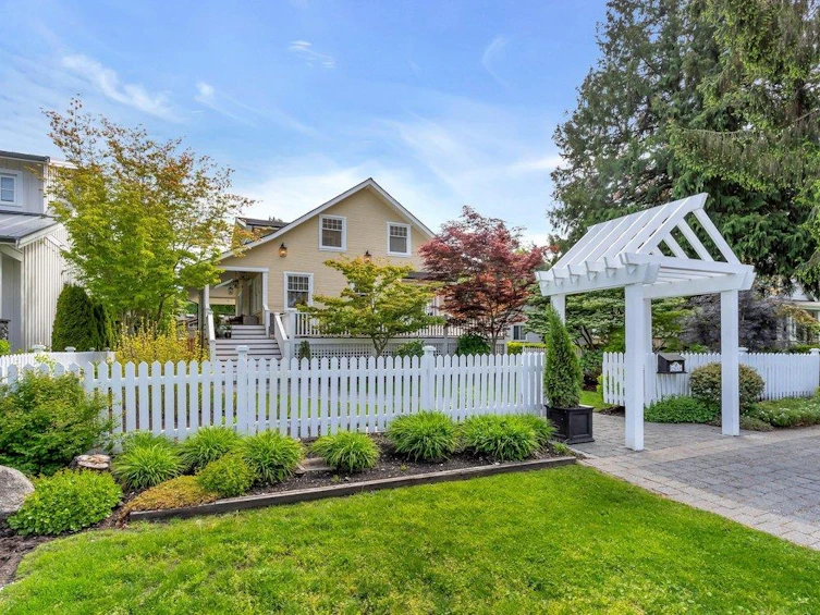 2688 Mcbride Avenue, Surrey, BC, V4A 3G1 - 4