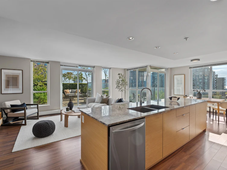 701-135 E 17th Street, North Vancouver, BC, V7L 0C4 - 4