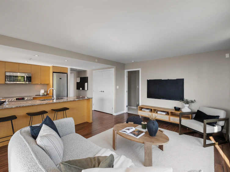 701-135 E 17th Street, North Vancouver, BC, V7L 0C4 - 15