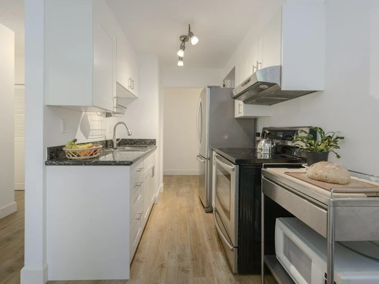 320-711 E 6 Avenue, Vancouver, BC, V5T 1L7 - 9