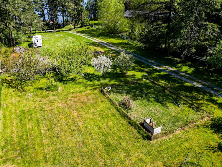 5423 Hooson Road, Pender Island, BC, V0N 2M1 - 38
