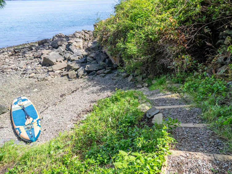 5423 Hooson Road, Pender Island, BC, V0N 2M1 - 13