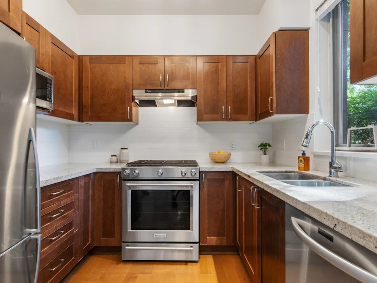 111-1111 E 27th Street, North Vancouver, BC, V7J 1S3 - 9