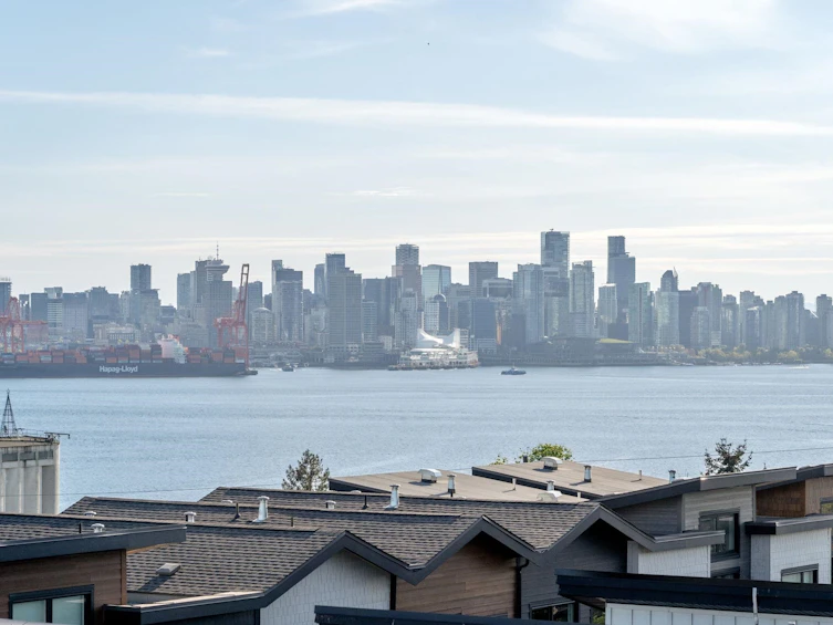 425-525 E 2nd Street, North Vancouver, BC, V7L 1E1 - 9