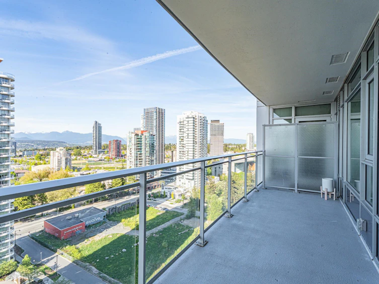 1601-13308 Central Avenue, Surrey, BC, V3T 0M4 - 14