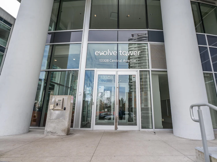 1601-13308 Central Avenue, Surrey, BC, V3T 0M4 - 3