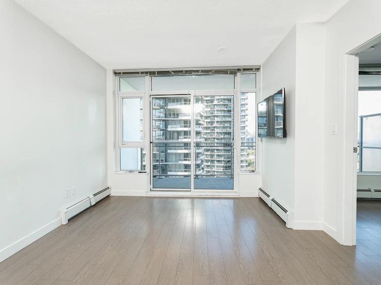 1601-13308 Central Avenue, Surrey, BC, V3T 0M4 - 6