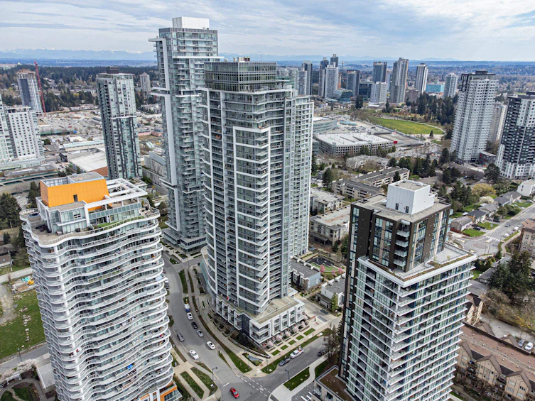 1601-13308 Central Avenue, Surrey, BC, V3T 0M4