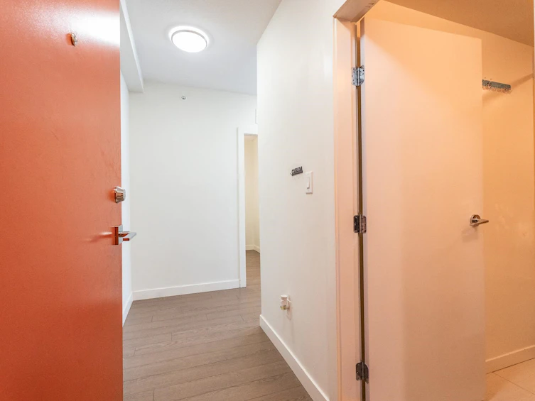 1601-13308 Central Avenue, Surrey, BC, V3T 0M4 - 4