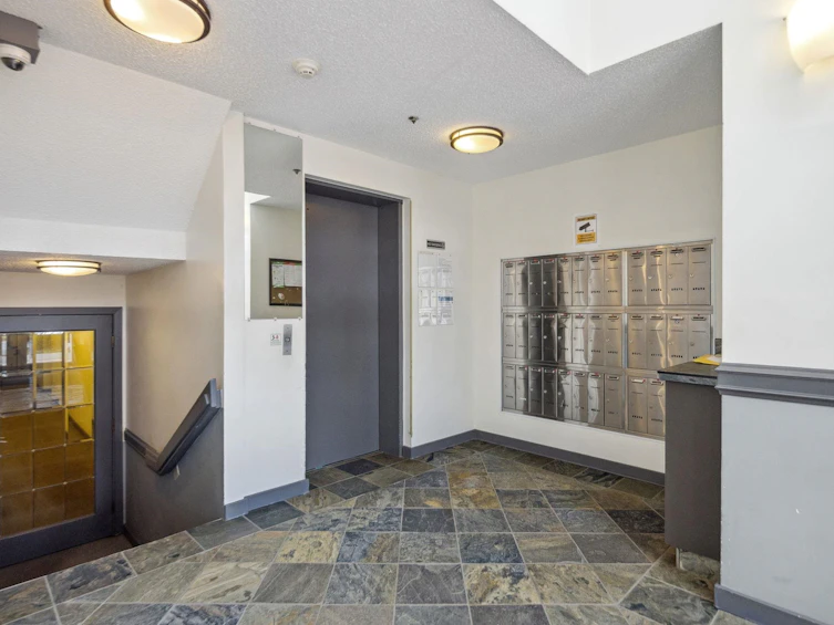204-1147 Nelson Street, Vancouver, BC, V6G 1J3 - 27