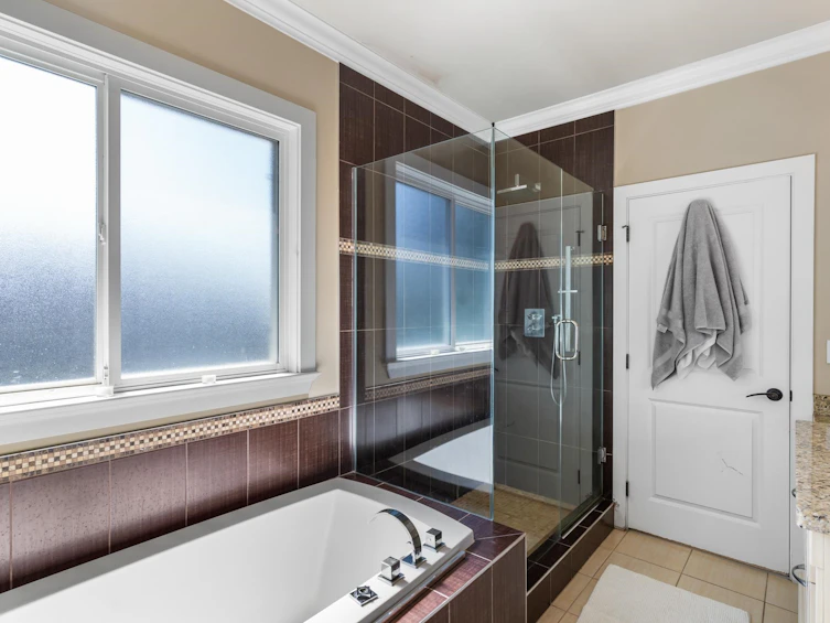 18876 53b Avenue, Surrey, BC, V3S 2K2 - 14