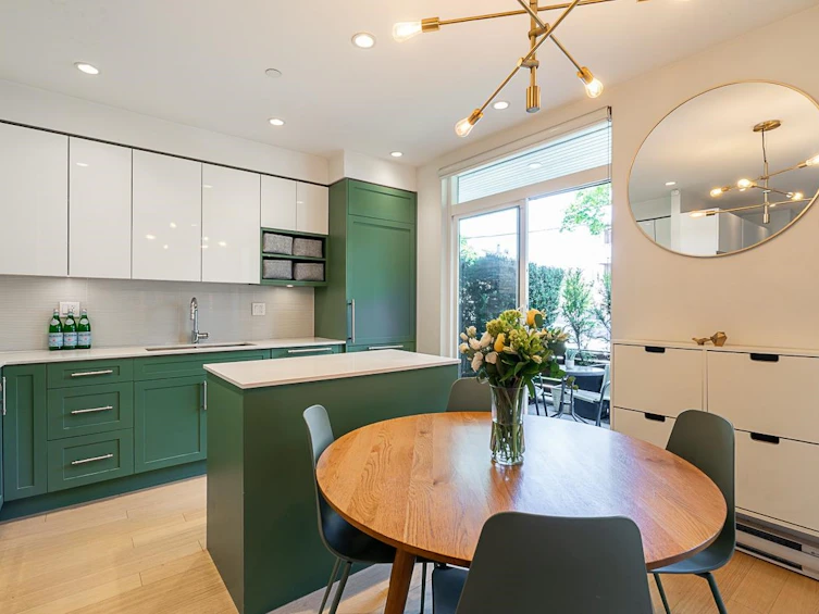 3181 Quebec Street, Vancouver, BC, V5T 3B3 - 3