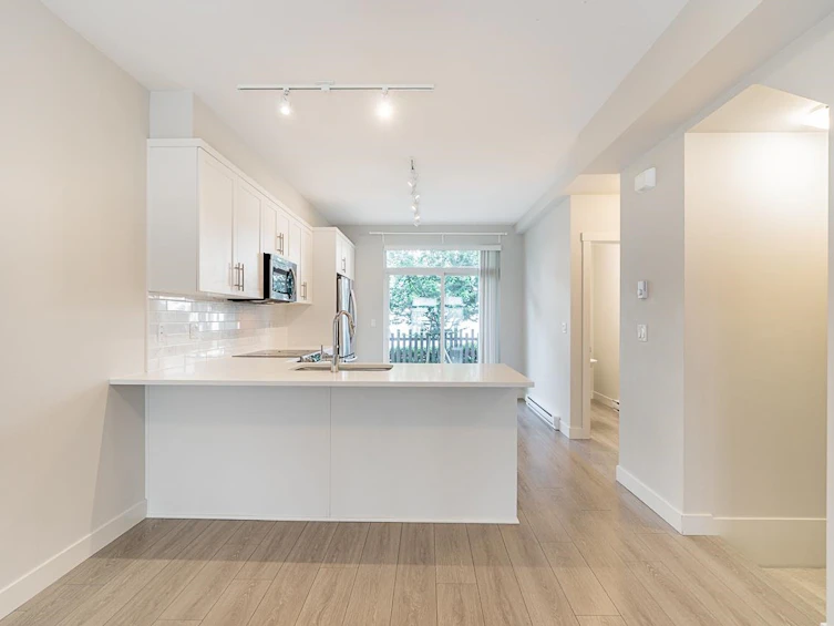 110-6030 142 Street, Surrey, BC, V3X 0J5 - 10