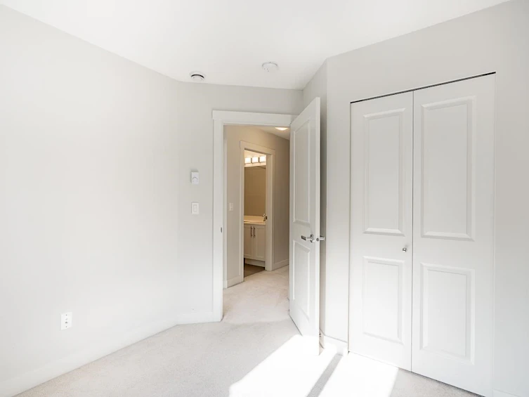 110-6030 142 Street, Surrey, BC, V3X 0J5 - 30