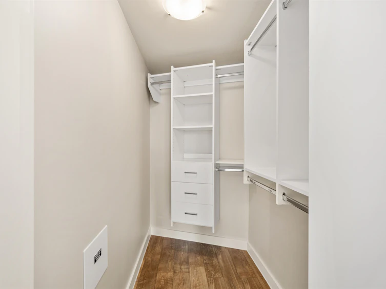 1601-1618 Quebec Street, Vancouver, BC, V6A 0C5 - 16
