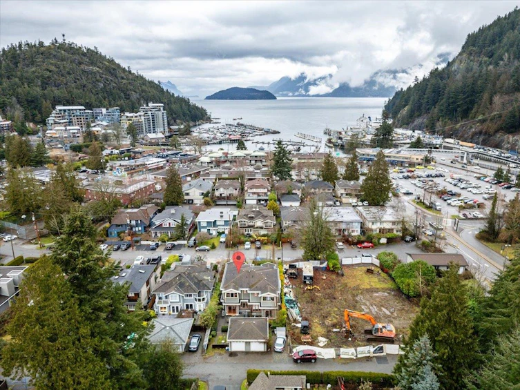 6350 Douglas Street, West Vancouver, BC, V7W 2E9 - 31