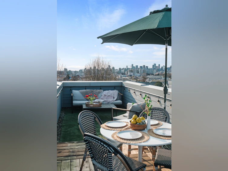 1688 Mclean Drive, Vancouver, BC, V5L 3P3 - 4