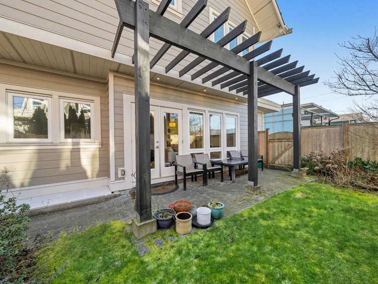 2-330 W 14th Street, North Vancouver, BC, V7M 1P6 - 9