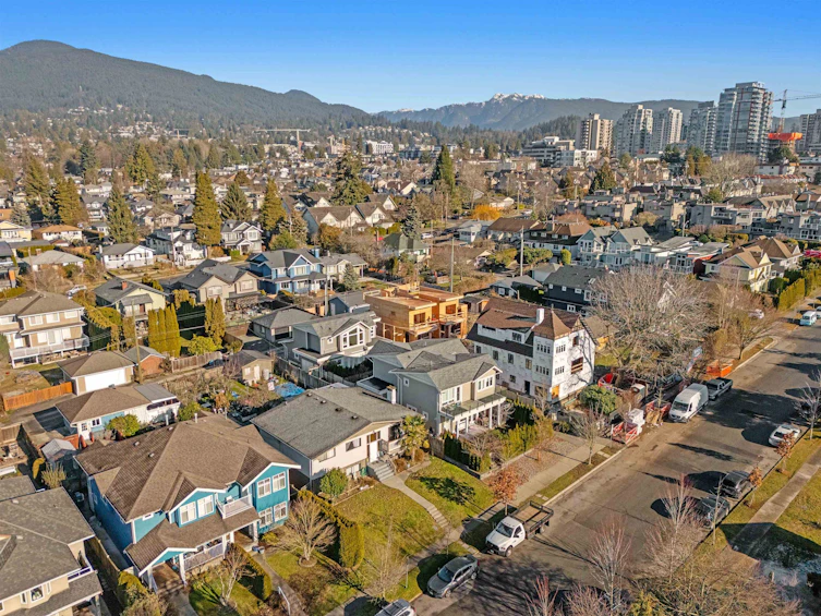 2-330 W 14th Street, North Vancouver, BC, V7M 1P6 - 29