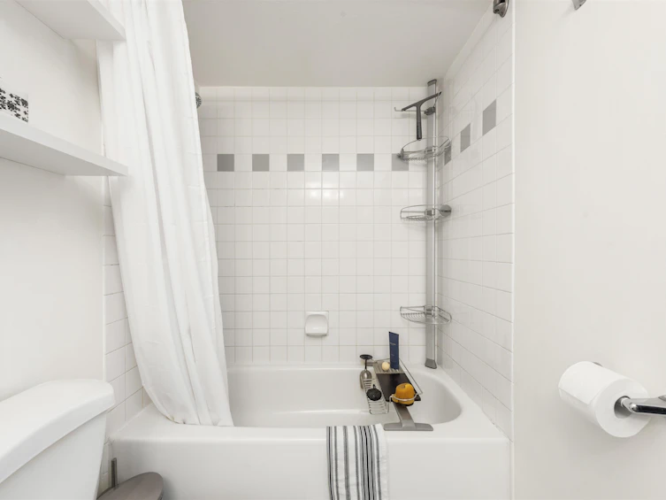 2388 Alder Street, Vancouver, BC, V6H 4J3 - 16
