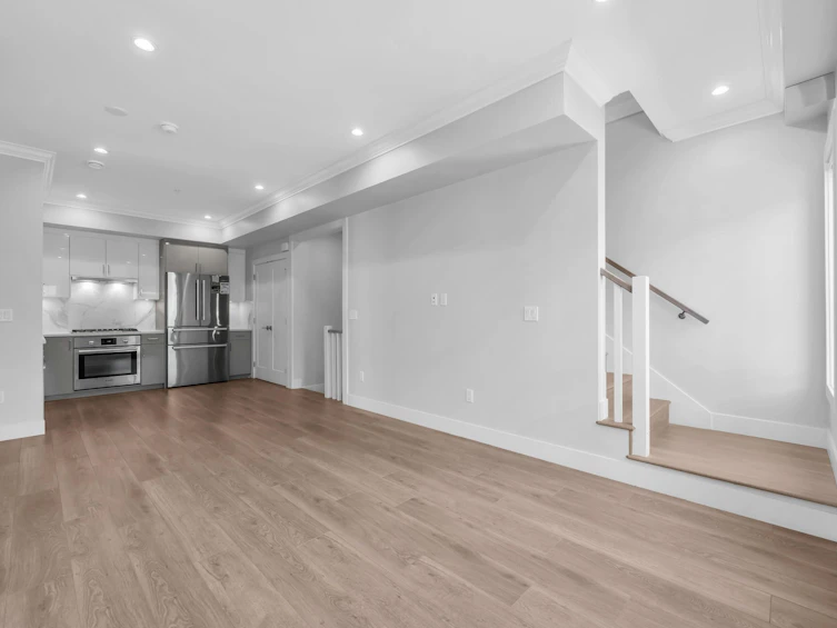 37-7567 Oak Street, Vancouver, BC, V6P 4A4 - 2