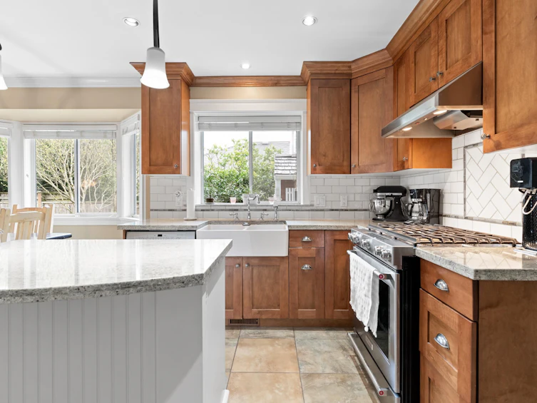 18865 63a Avenue, Surrey, BC, V3S 7W3 - 9