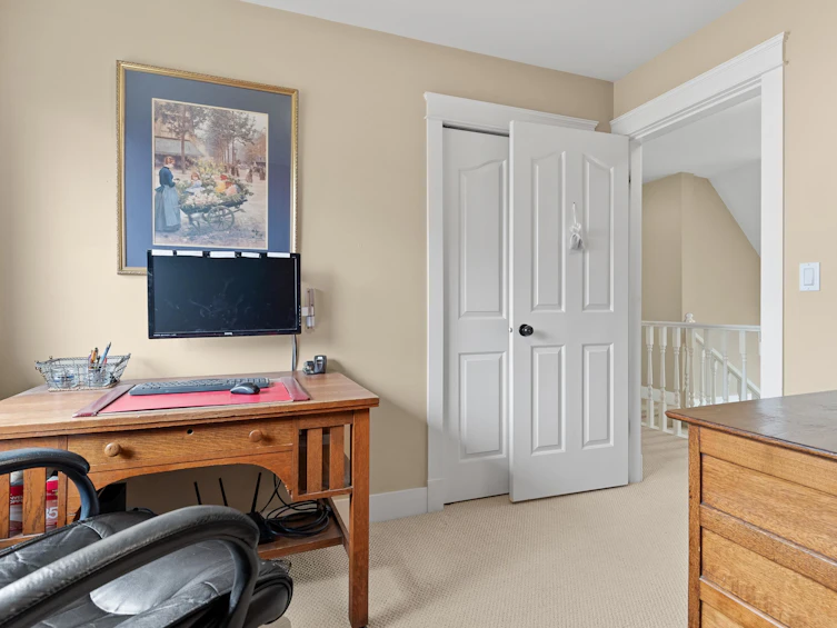 18865 63a Avenue, Surrey, BC, V3S 7W3 - 17