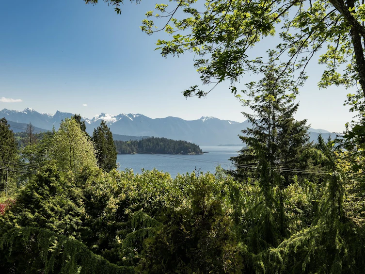 105 Wharf Road, Gibsons, BC, V0N 1V6 - 3