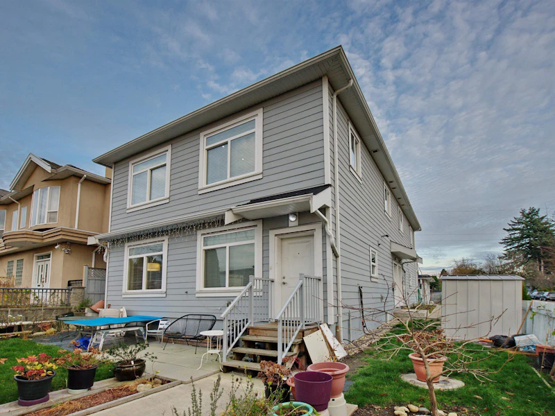 213 E 64th Avenue, Vancouver BC