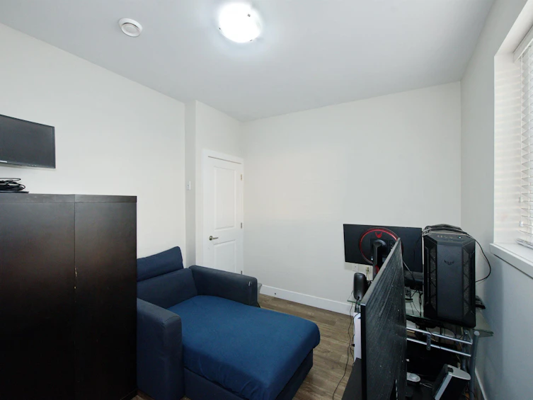213 E 64 Avenue, Vancouver, BC, V5X 2M5 - 6