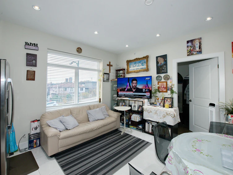 213 E 64 Avenue, Vancouver, BC, V5X 2M5 - 15