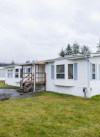 80 1413 Sunshine Coast Highway