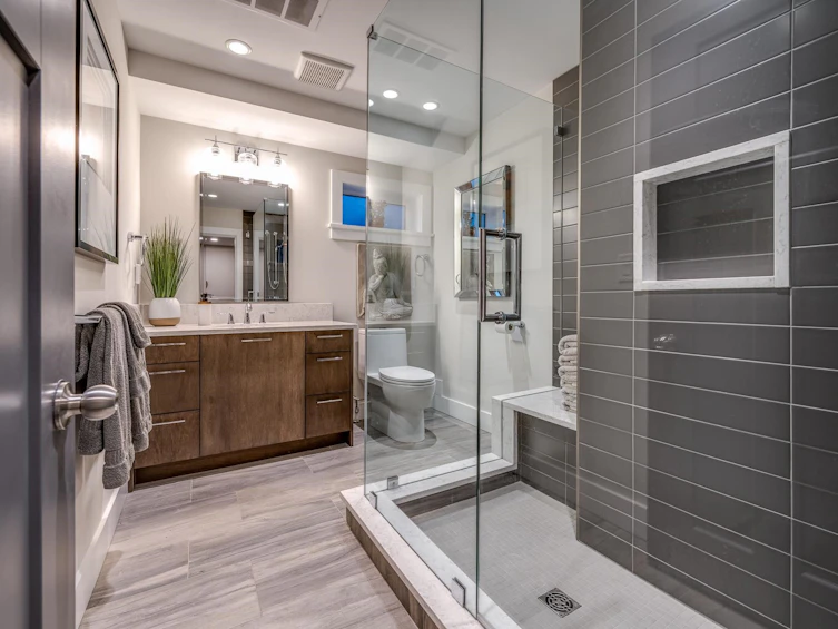 329 55 Street, Delta, BC, V4M 3J4 - 29