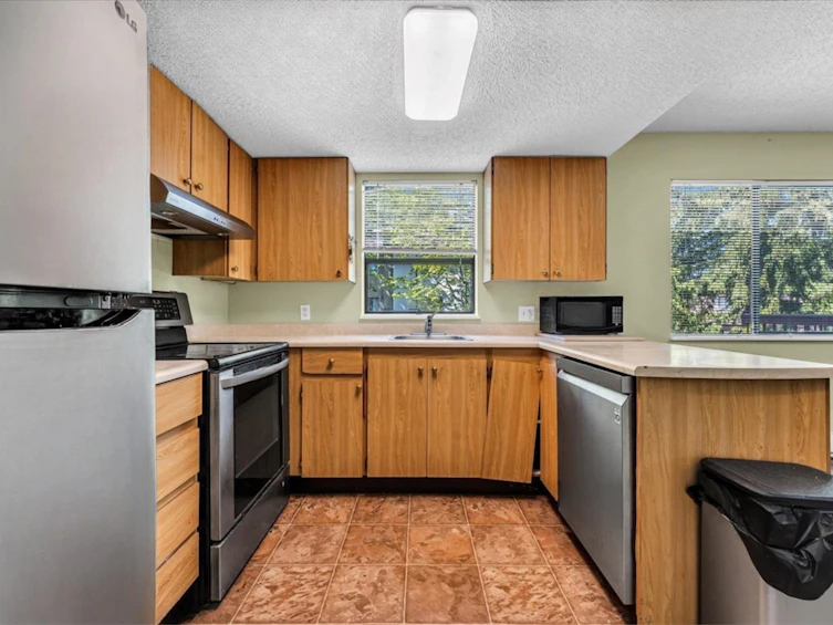 201-13316 71b Avenue, Surrey, BC, V3W 7Z4 - 6