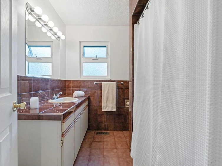 3300 Mahon Avenue, North Vancouver, BC, V7N 3T5 - 18
