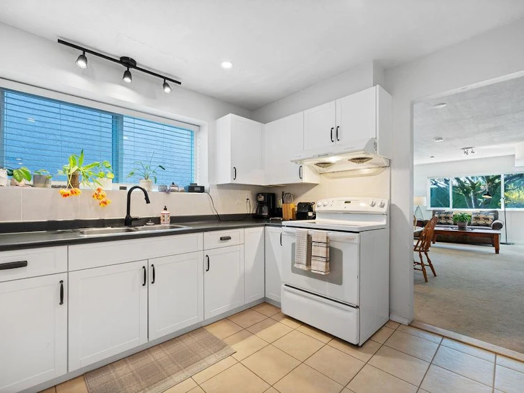 3300 Mahon Avenue, North Vancouver, BC, V7N 3T5 - 28