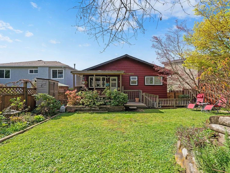 3300 Mahon Avenue, North Vancouver, BC, V7N 3T5 - 19