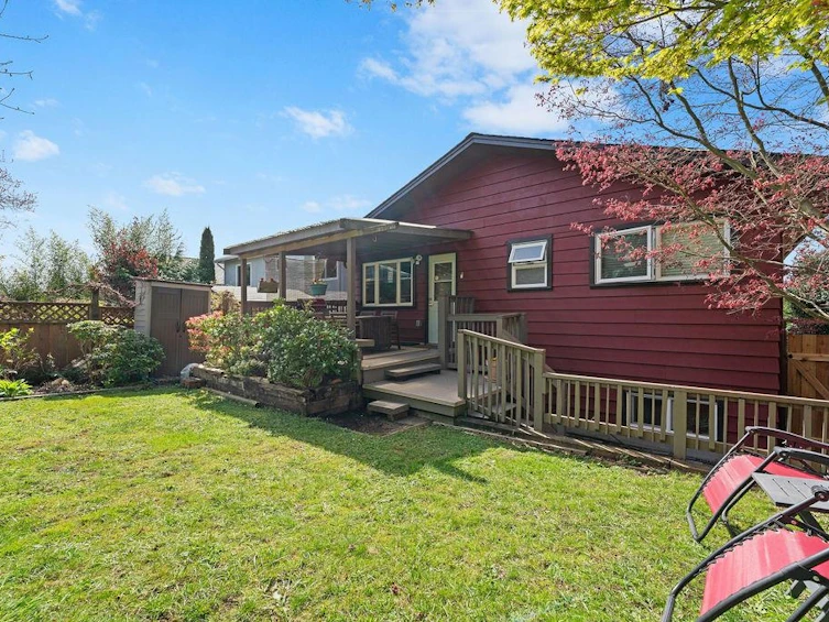 3300 Mahon Avenue, North Vancouver, BC, V7N 3T5 - 20