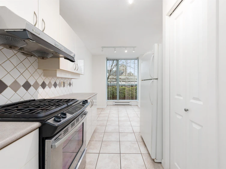 305-4788 Hazel Street, Burnaby, BC, V5H 4V9 - 14