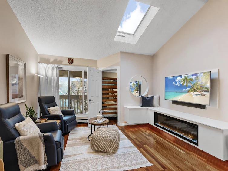 317-1545 E 2nd Avenue, Vancouver, BC, V5N 1C8 - 3