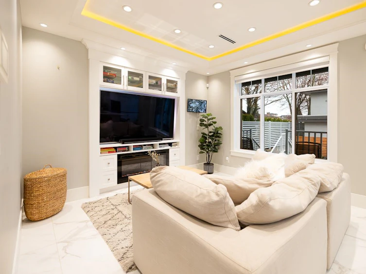2388 E 2nd Avenue, Vancouver, BC, V5N 1G3 - 8